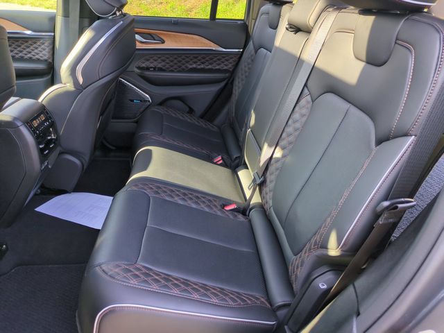 Used 2024 Gray Jeep Summit Reserve image 30