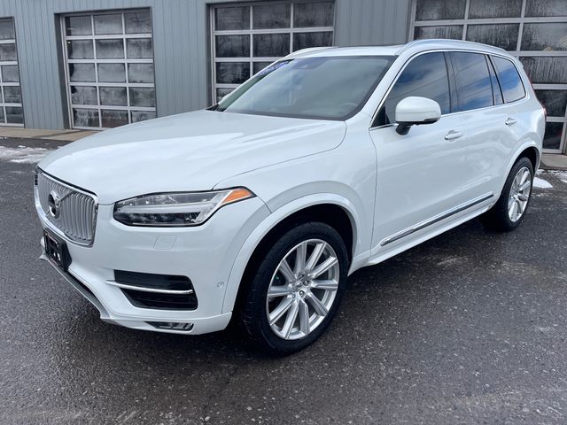 2018 Volvo XC90 T6 Inscription - Crystal White exterior view 2