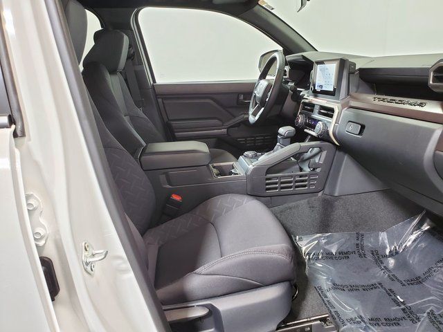 2025 Toyota Tacoma SR5 photo