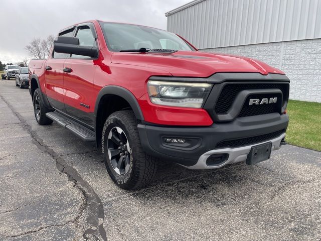 Flame Red Clearcoat 2022 RAM 1500 Rebel Crew Cab 4WD Pickup Truck Four-Wheel Drive 8-Speed Automatic