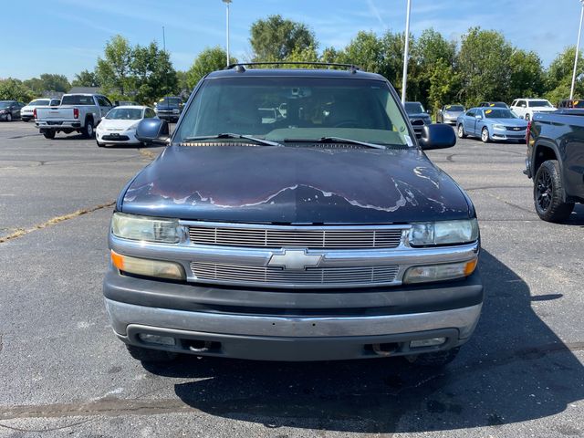 2004 Chevrolet Suburban 1500 LT 2