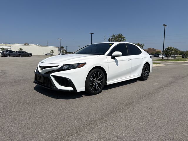 2022 Toyota Camry SE FWD