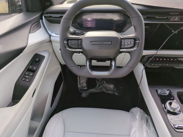 new 2026 Jeep Cherokee car, priced at $38,914