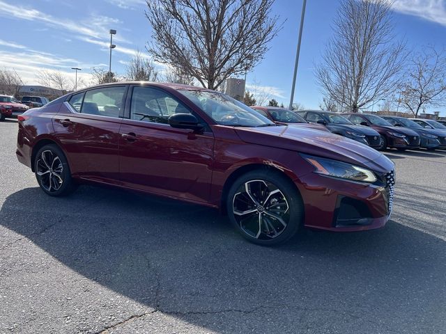 2025 Nissan Altima 2.5 SR