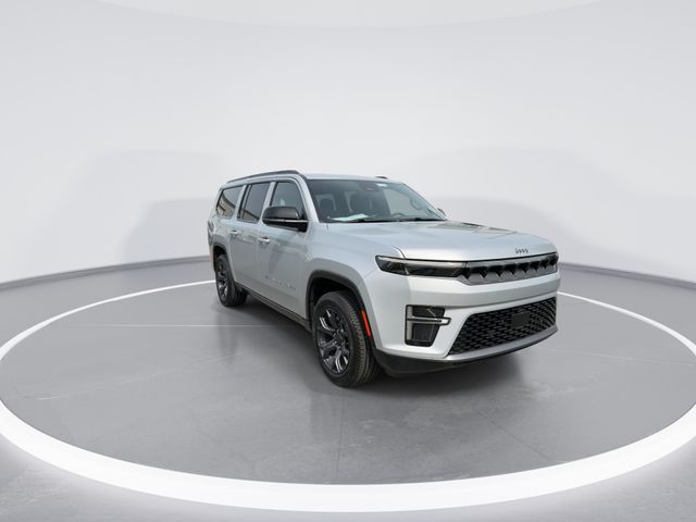 New 2026 Silver-Zynith Exterior Paint Jeep Limited Altitude image 2