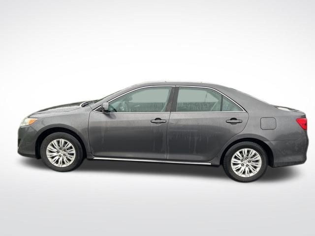 2012 Toyota Camry SE 2