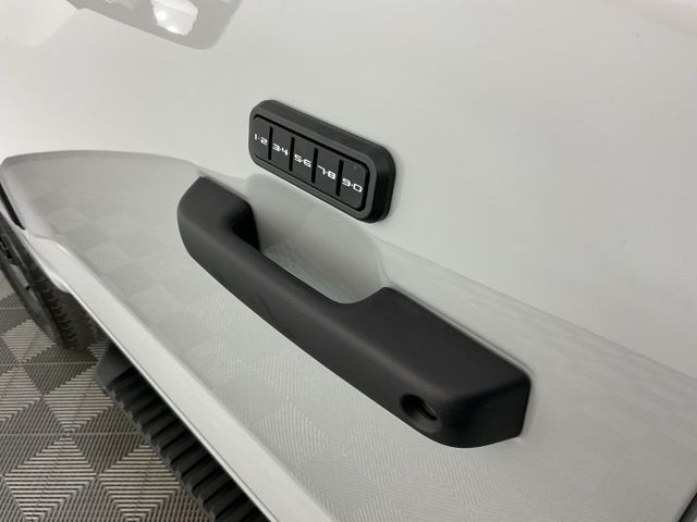 New 2026 Avalanche Ford XL image 14
