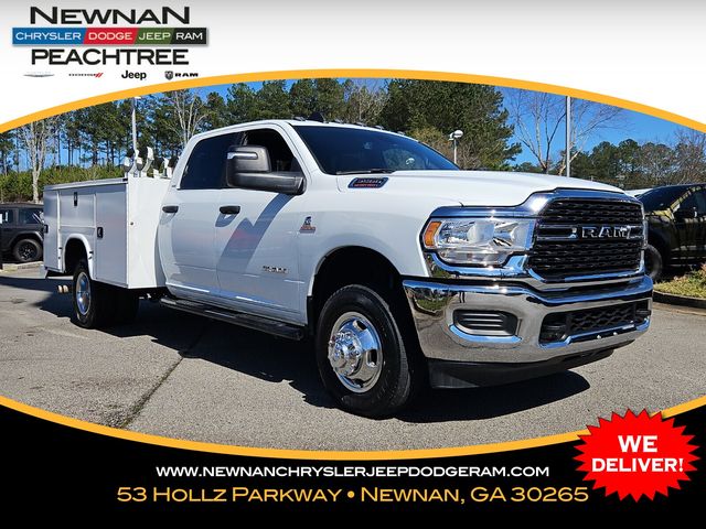 2024 RAM 3500 Chassis SLT Crew Cab LB DRW 4WD