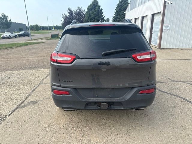 2015 Granite Crystal Metallic Clearcoat Jeep Cherokee Latitude 4X4 SUV