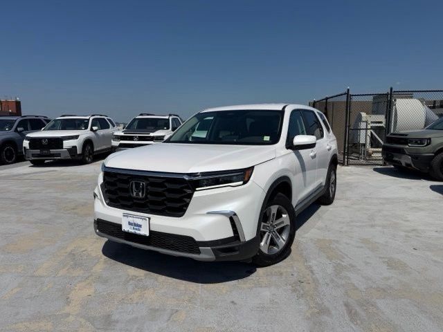 Platinum White Pearl 2023 Honda Pilot SUV / Crossover All-Wheel Drive Automatic