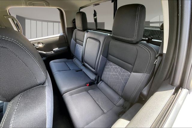 Used 2025 Nissan Frontier Truck