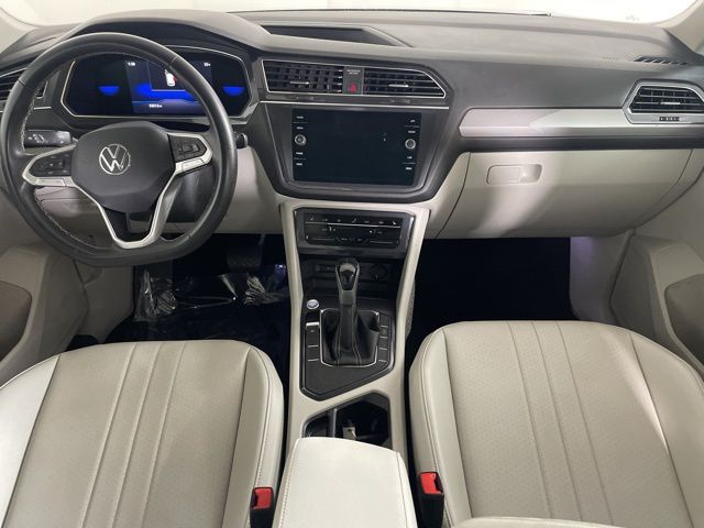 2022 Volkswagen Tiguan 2.0T SE 18