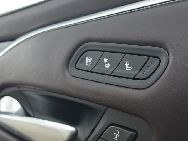 2021 Cadillac Escalade Sport Platinum:C02489