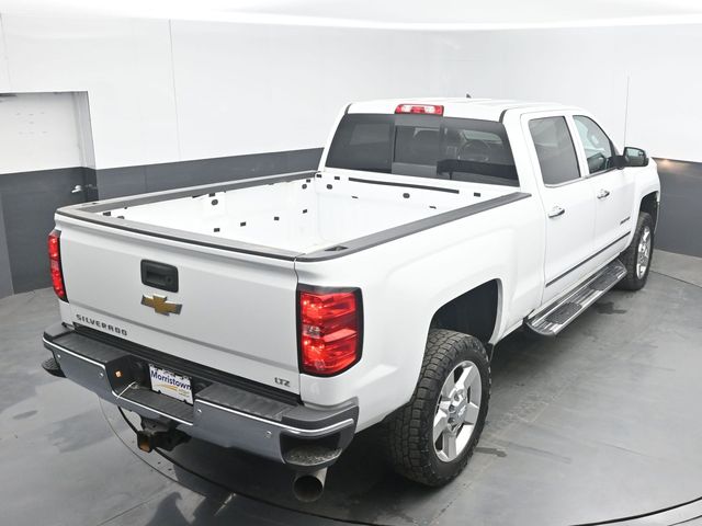 Used 2016 White Chevrolet LTZ image 39