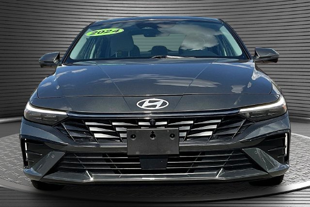 Used 2024 Hyundai Elantra Sedan