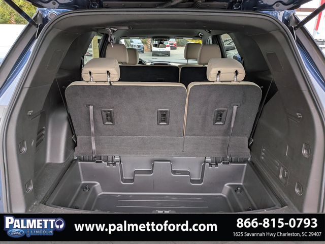 used 2023 Chevrolet Traverse car, priced at $22,993