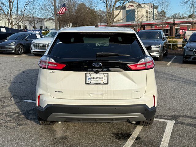 2023 Ford Edge SEL photo