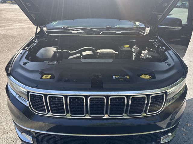 Used 2022 Black Jeep Series I image 33