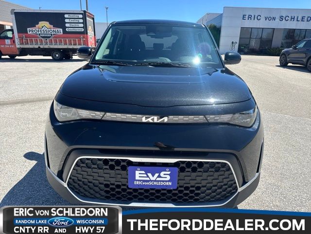 Fusion Black 2025 Kia Soul SUV / Crossover Front-Wheel Drive Continuously Variable Transmission