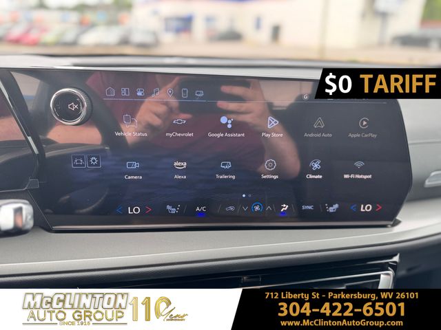 2025 Mosaic Black Metallic Chevrolet Traverse LT AWD SUV