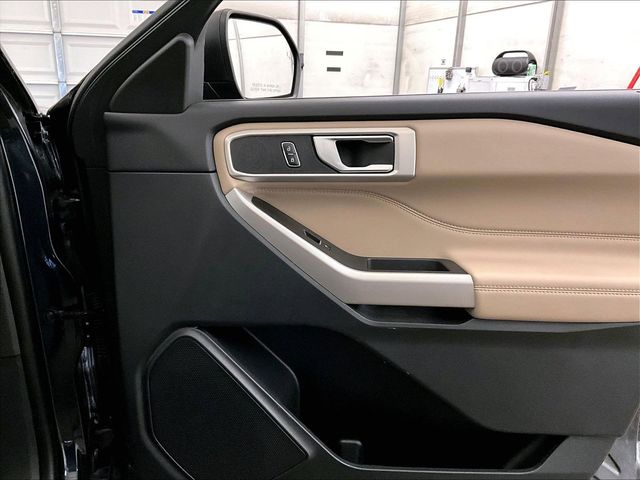 2023 Ford Explorer XLT Blue at Grove City Ford