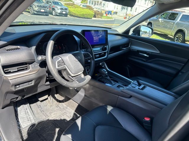 Used 2024 Toyota Grand Highlander SUV