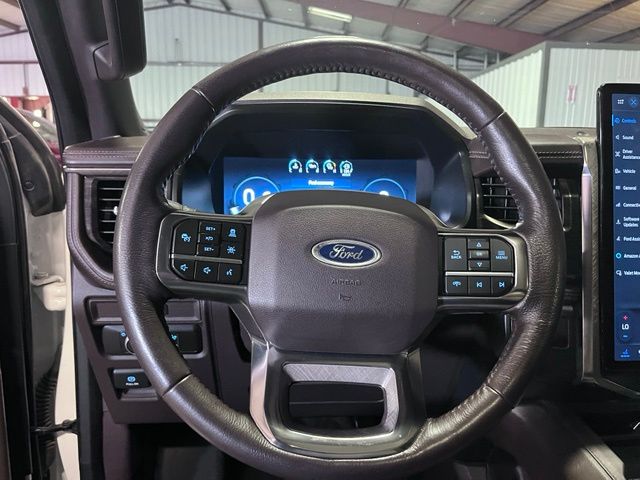 Used 2022 White Ford King Ranch image 19