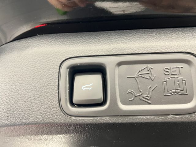 2023 Black Metallic Ford Expedition Max Limited RWD SUV