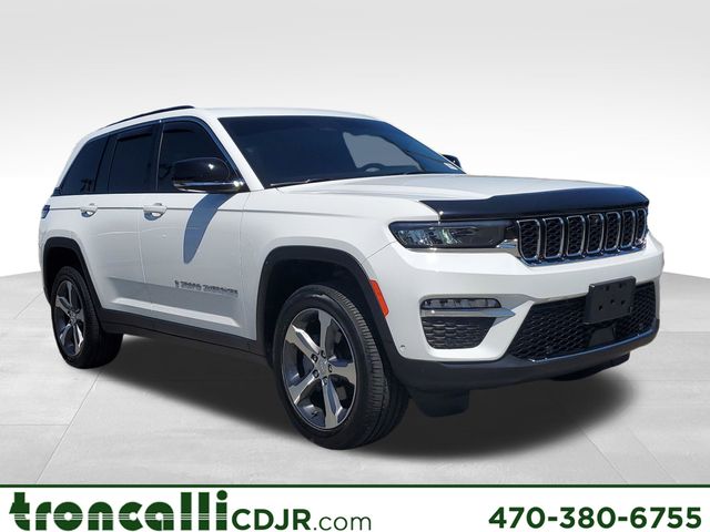 Bright White Clearcoat 2025 Jeep Grand Cherokee Limited RWD SUV / Crossover 4X2 8-Speed Automatic