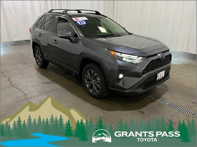  2025 Toyota RAV4 Hybrid XLE Premium AWD   