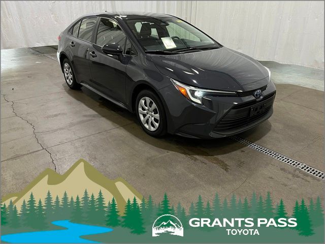  2025 Toyota Corolla Hybrid LE FWD   