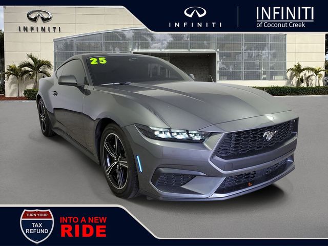 2025 Ford Mustang EcoBoost Fastback RWD