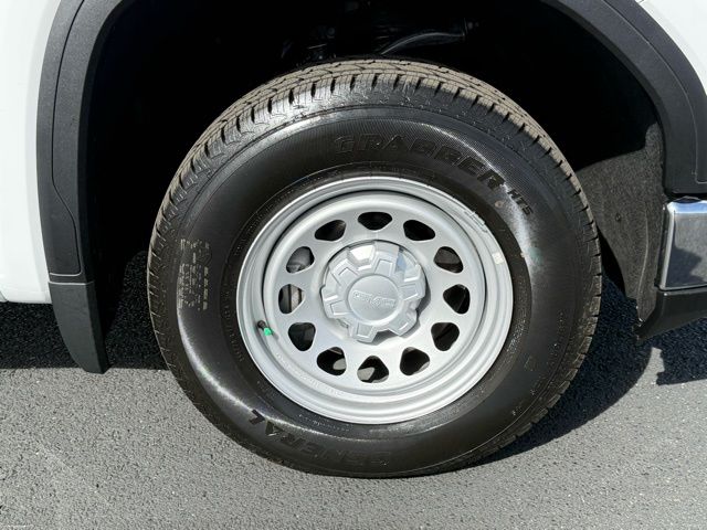 used 2025 GMC Sierra 1500 car, priced at $39,648