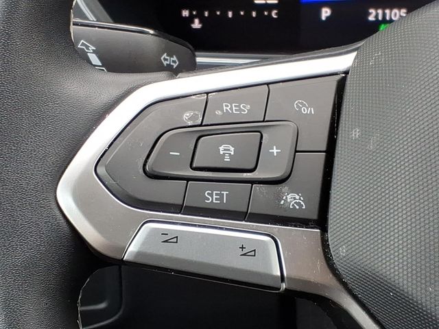 2023 Volkswagen Tiguan - Image 11