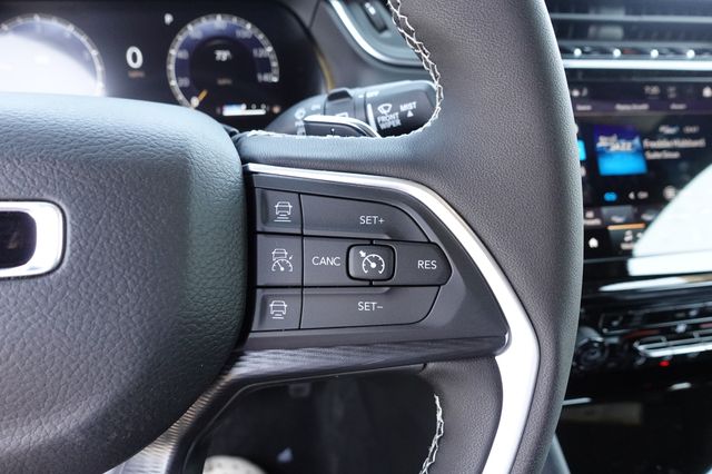 new 2025 Jeep Grand Cherokee car, priced at $37,775