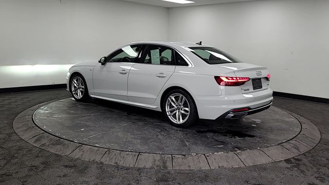 2022 – Audi – A4