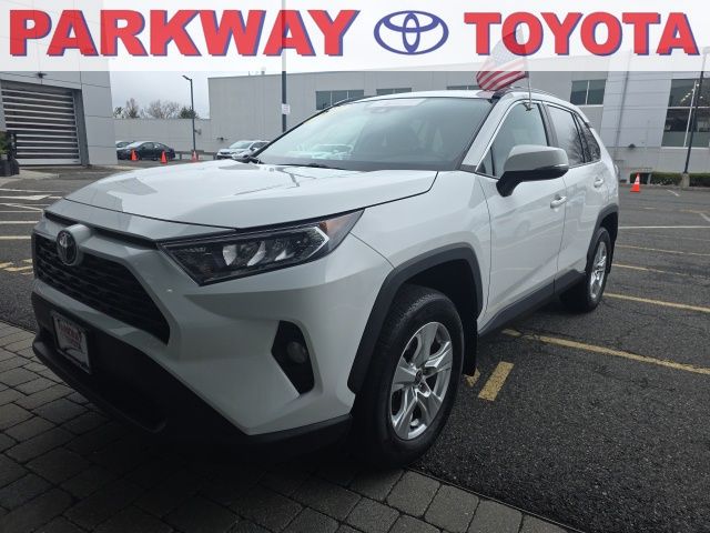Super White 2021 Toyota RAV4 XLE AWD SUV / Crossover All-Wheel Drive 8-Speed Automatic