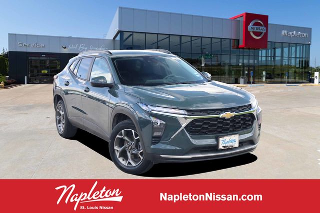 Cypress Gray 2025 Chevrolet Trax LT FWD SUV / Crossover Front-Wheel Drive 6-Speed Automatic