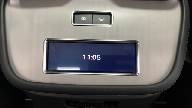 Used 2025 Infinite Black Metallic Clearcoat Lincoln Reserve image 36