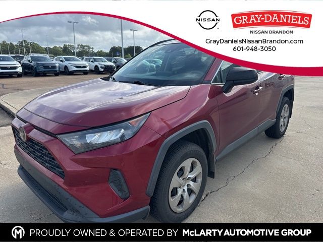 2021 Toyota RAV4 LE FWD's photo