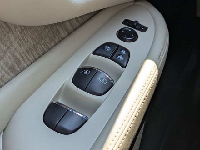 2023 Nissan Murano SL photo 22