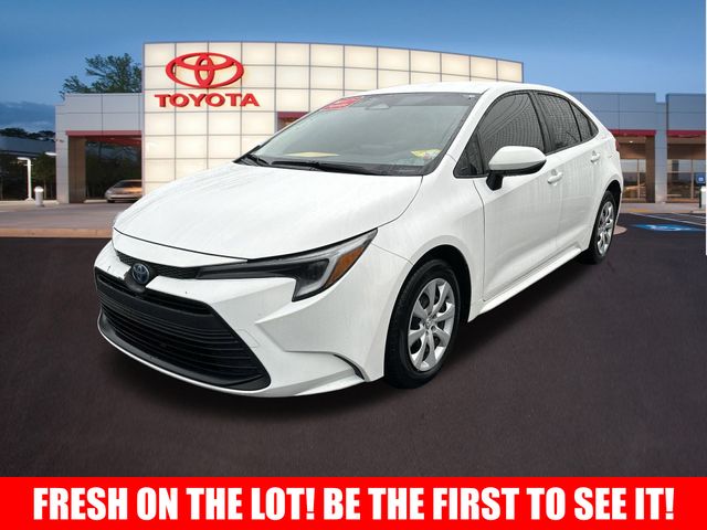 2023 Toyota Corolla Hybrid LE 3