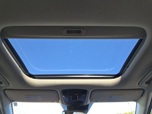 2024 Kia Carnival SX Prestige:L43825A