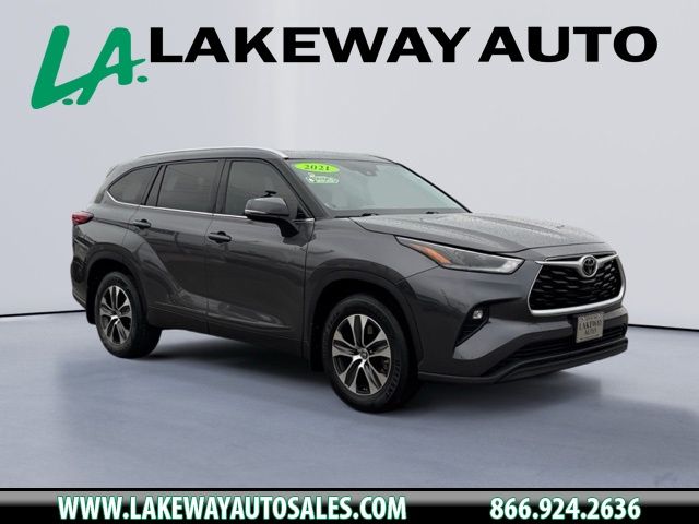 2021 Toyota Highlander XLE AWD