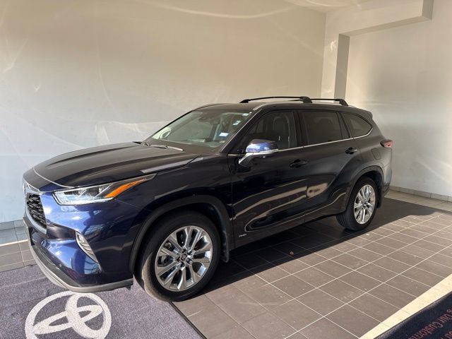 2026 Toyota Highlander Hybrid Limited  at Don McGill Toyota