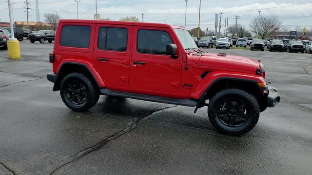 2022 Jeep Wrangler Unlimited Sahara Altitude 9