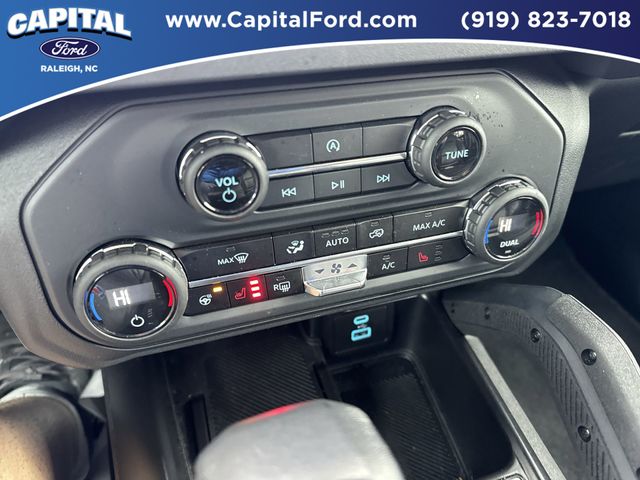 Used 2025 Blue Ford Badlands image 28