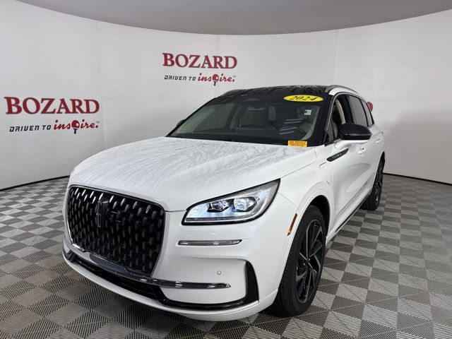 2024 Pristine White Metallic Tri-Coat Lincoln Corsair Grand Touring AWD SUV