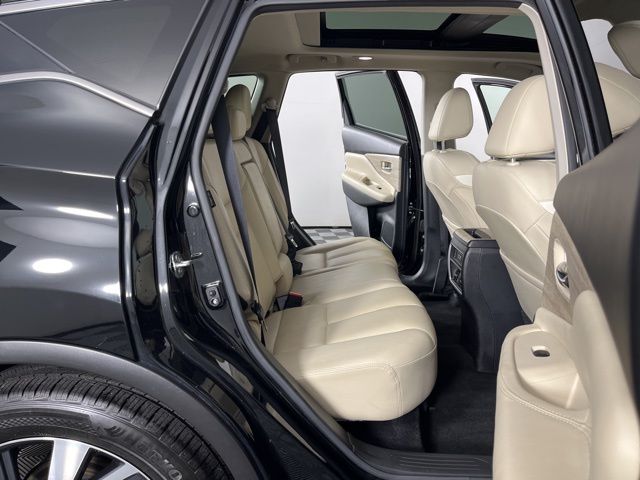 2023 Nissan Murano SL photo