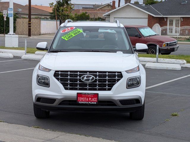 Used 2025 Hyundai Venue SEL with VIN KMHRC8A3XSU350653 for sale in Garden Grove, CA